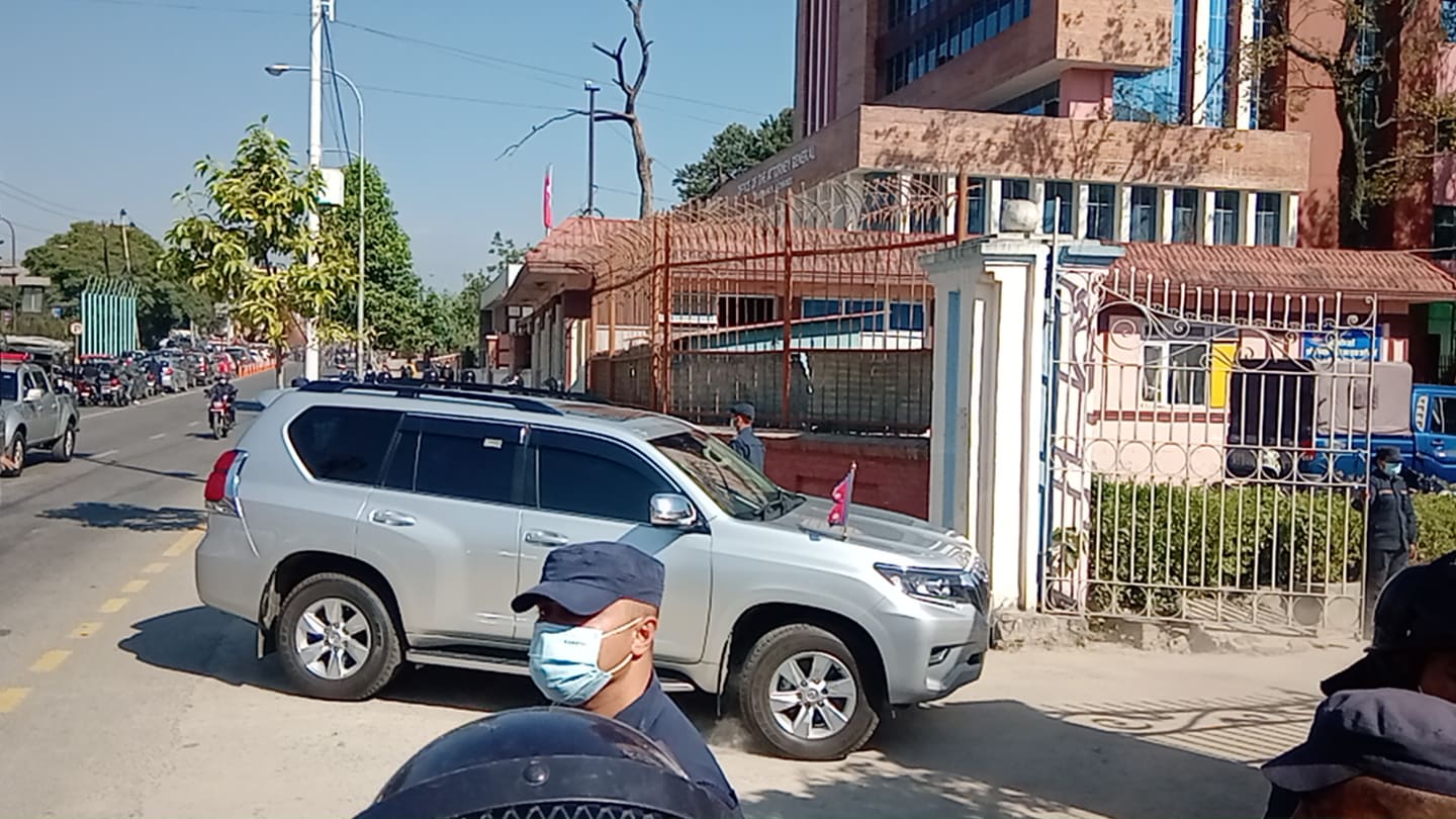 आज पनि वैकल्पिक बाटोबाट सर्वाेच्च छिरे प्रधानन्यायाधीश राणा